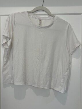 Beyond Yoga white cropped short-sleeve crew neck T-shirt L
